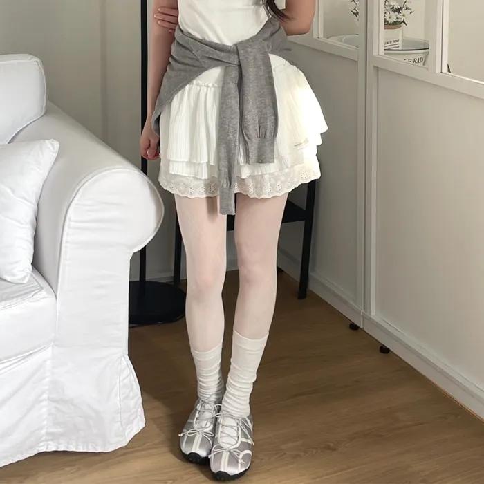 Loose check pattern stockings