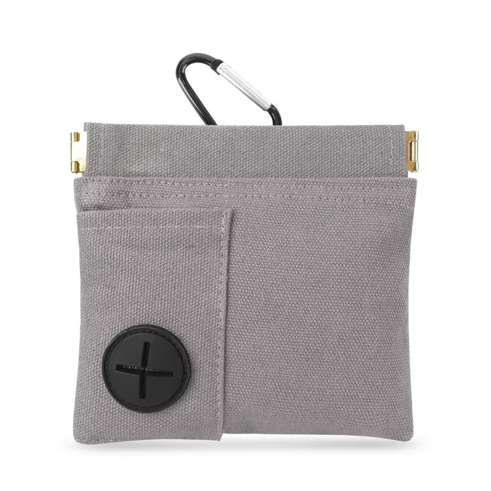 Portable Design Pet Training Waist Bag Large Capacity Oil Resistance Pet Snack Container Magnetic Closure with Carabiner