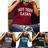 Stylowy Damski T-shirt 'Nie Dziś Szatanie' Wygodny Codzienny Top z Krótkim Rękawem i Dekoltem V