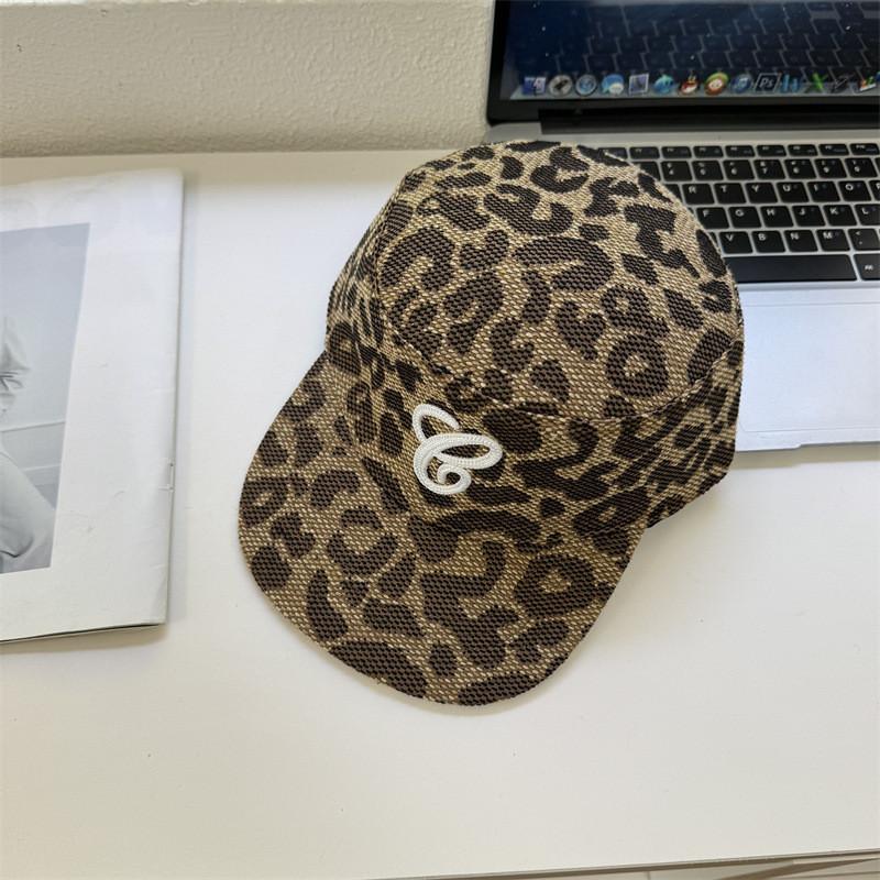 

Vintage Leopard Embroidered Baseball Cap With Wide Brim For Casual Men Women Sun Protection LeopardPattern