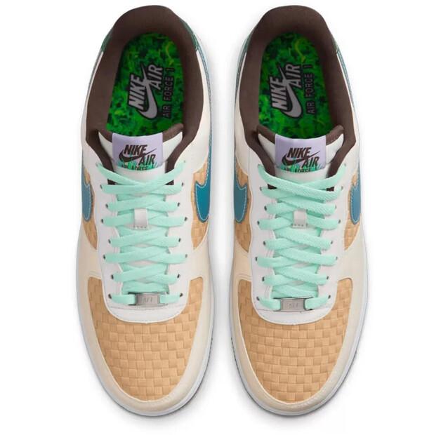 Кроссовки Nike Air Force 1 Retro QS