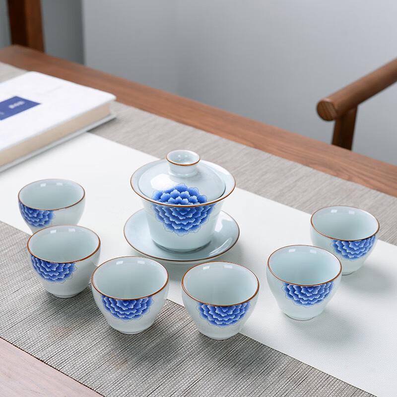 Chinese Ceramic Tea Cup Set