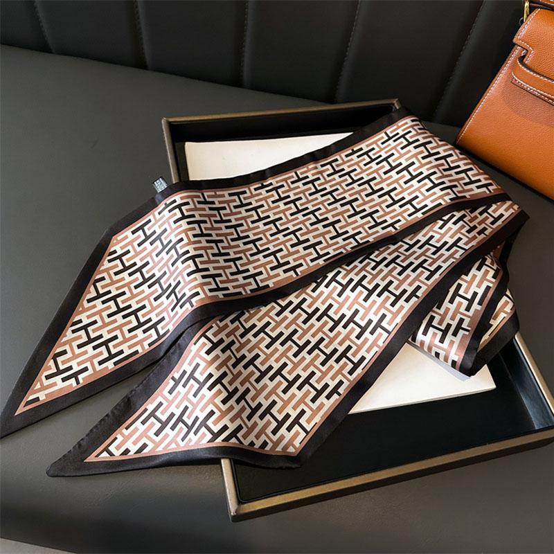 2025 New Silk Scarves Girl Headband Neckerchief Foulard Hairband Hijab Ribbon Women Luxury Fashion Print Silk Scarf Tie Neck Bag
