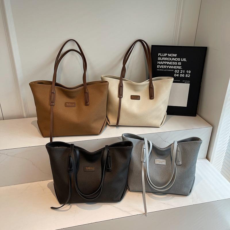 Casual large-capacity bag women's autumn new versatile commuter class shoulder bag simple tote bag