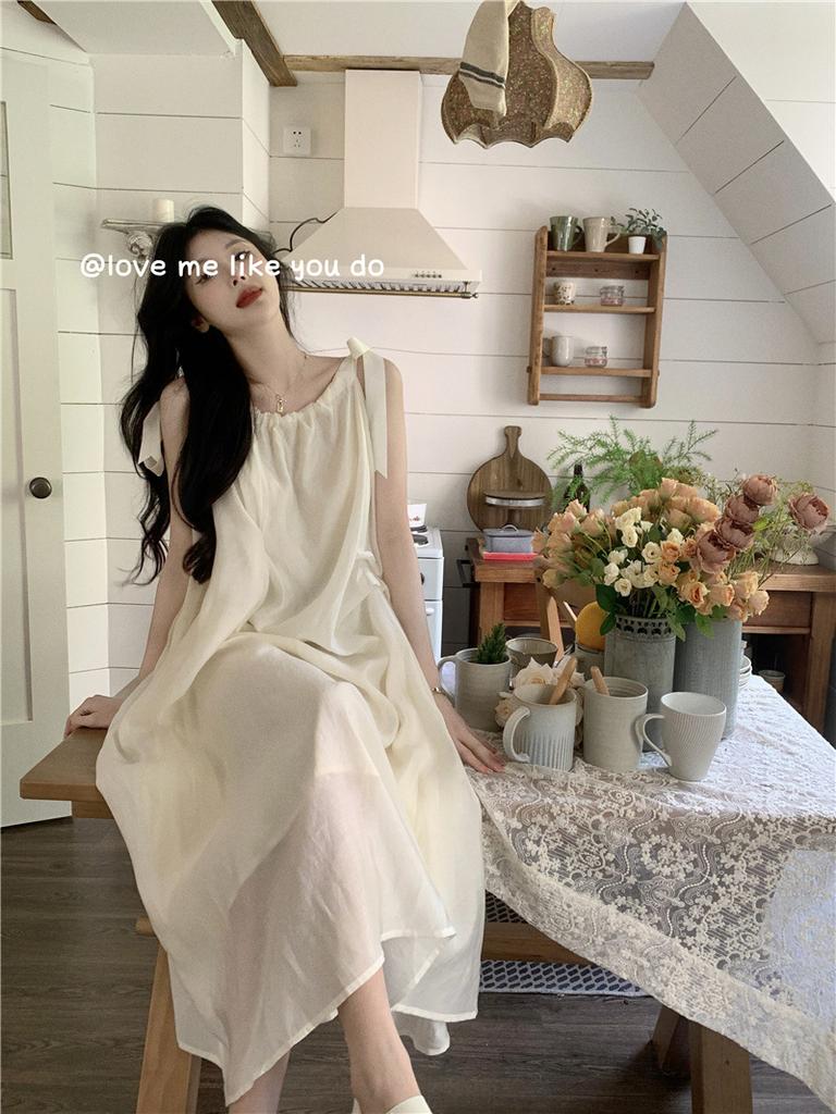 French Gentle Wind Suspender Dress Women's Summer New Seaside Vacation Beach Dress Niche Design Long Dress