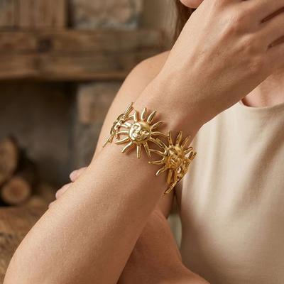 Delicate Sun Face Flower Stainless Steel Cuff Bracelet for Women Vintage Floral Wide Open Bangle Beach Party Jewelry Gift