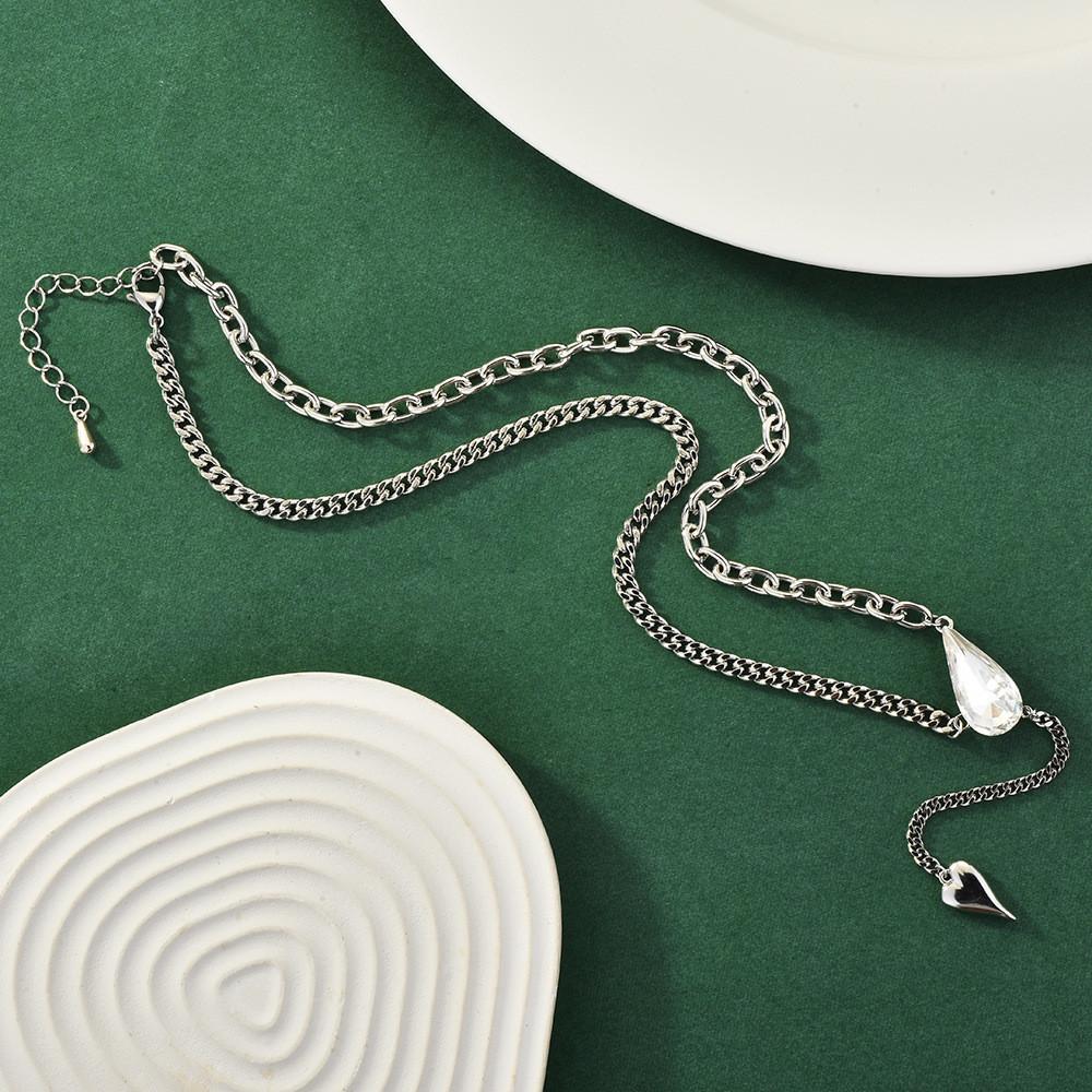 Elegant Water Drop Crystal Chain Necklace For Women Versatile Stylish Jewelry Piece