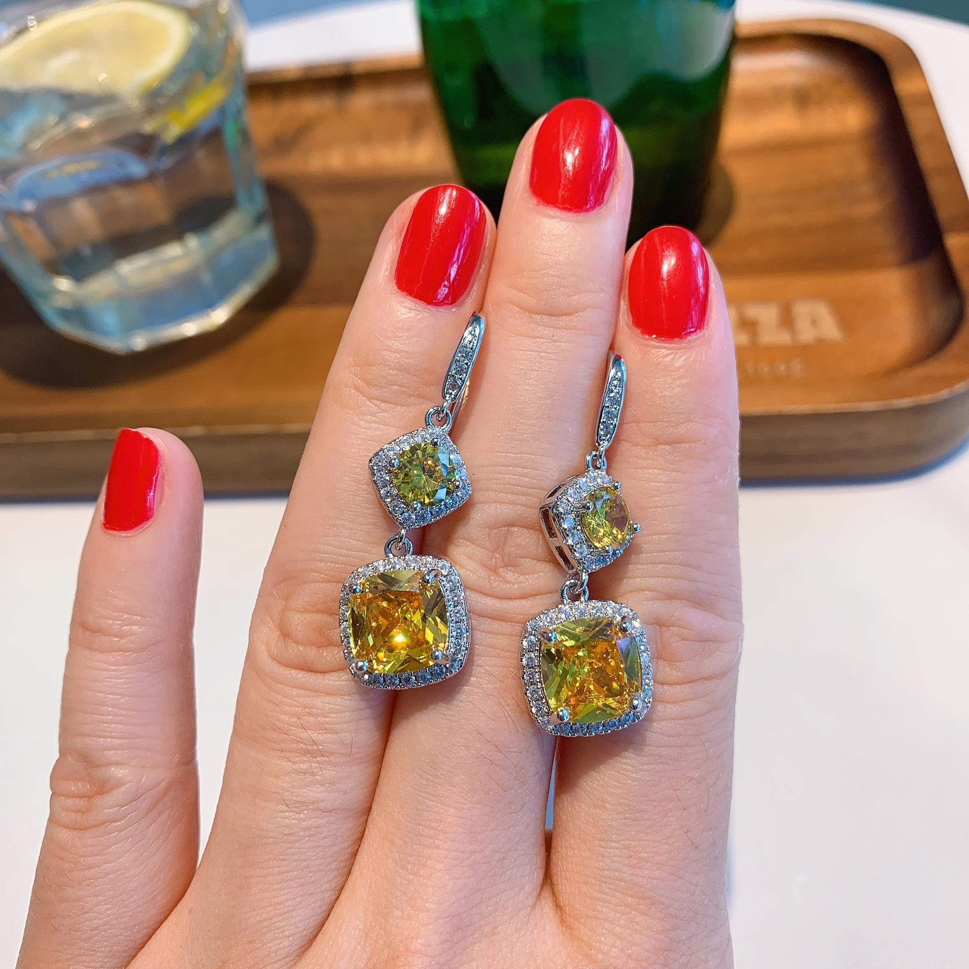 

Ювелирные изделия Серьги бабушки Розовые серьги сокровища Роскошные ужин серьги в наличии золотистый