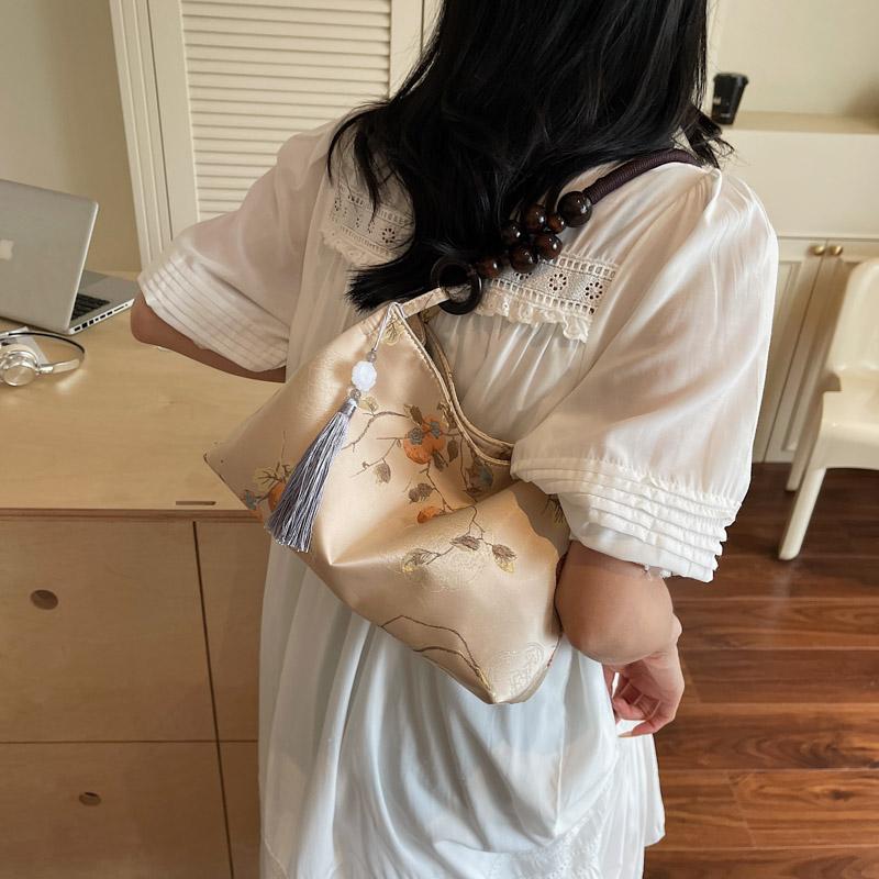 Retro Beige Embroidery Handbag Women Beaded Handle Large Capacity Shoulder Bag Ladies Elegant Luxury High End Underarm Bags