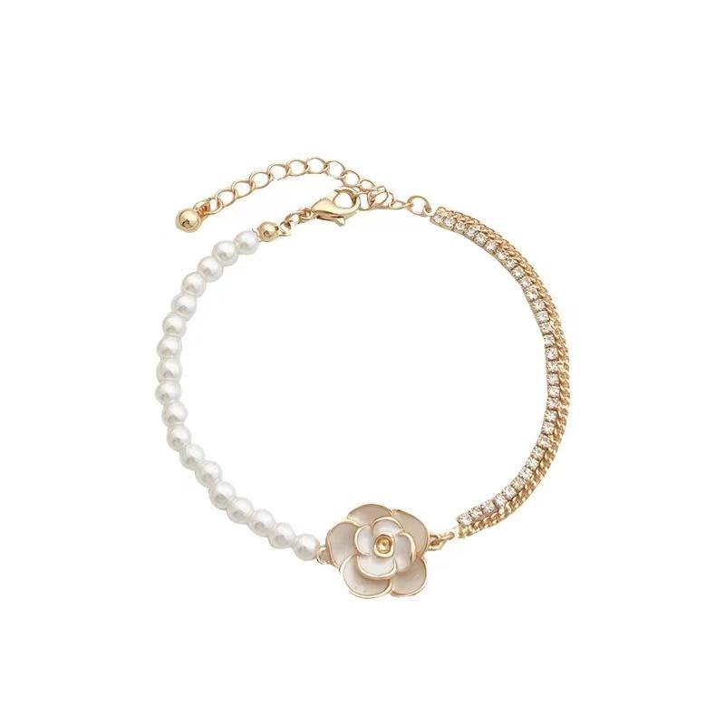 French Elegant White Enamel Camellia Flower Pearl Chain Charm Bracelets For Women's Sweet Accessories Girl's Wrist Jewelry