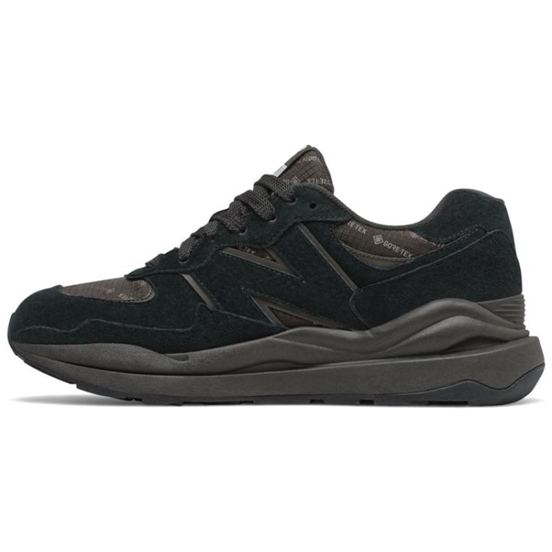 

New Balance 57/40 Gore Tex Black Sneakers M5740GTP 37