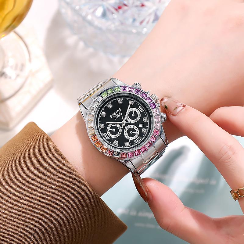 Waterproof Luxury Colored Diamonds Men'S And Women'S Fake Three-Eye Steel Belt Calendar Quartz Watch Gifts Fashion Hand Performance