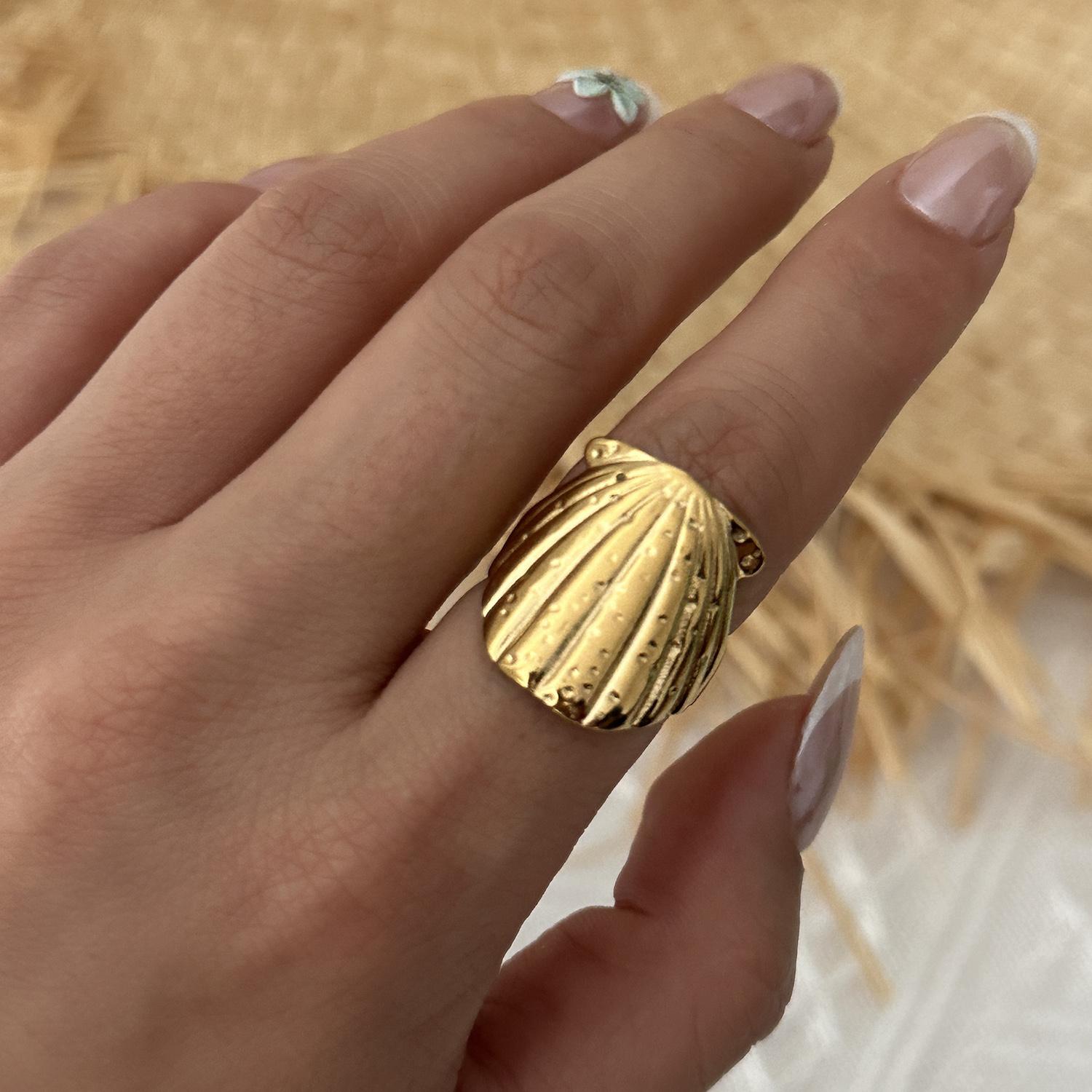 

Stainless Steel Ocean Theme Open Ring Set for Women Unique Design Shell Starfish Conch Crab Stackable Finger Ring Beach Jewelry