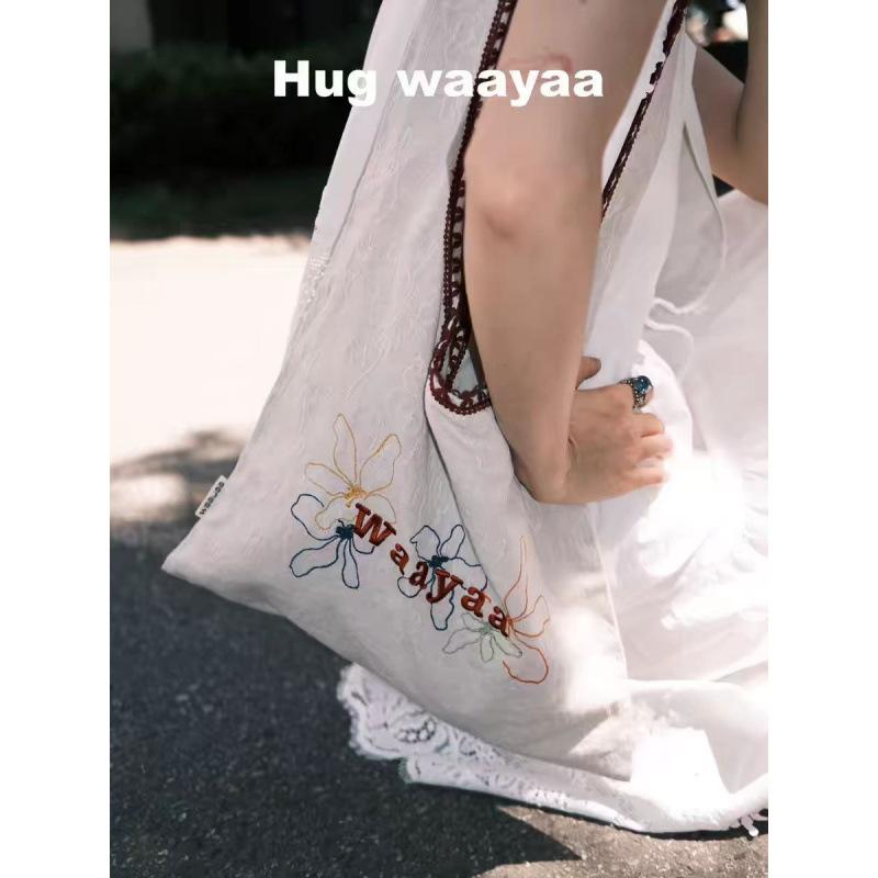 Niche Design Illustration Hand-Embroidered Flower Paradise Flower Field Portable Shoulder Texture Canvas Bag Women