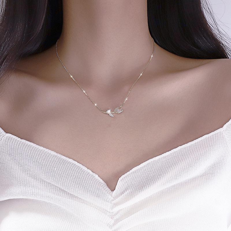 925 Silver-Plated Tulip Necklace - Light Luxury Floral Clavicle Chain for Women