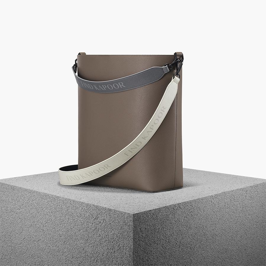

FIND KAPOOR Luku Bag H 28 Lettering Line Set Серо-коричневый