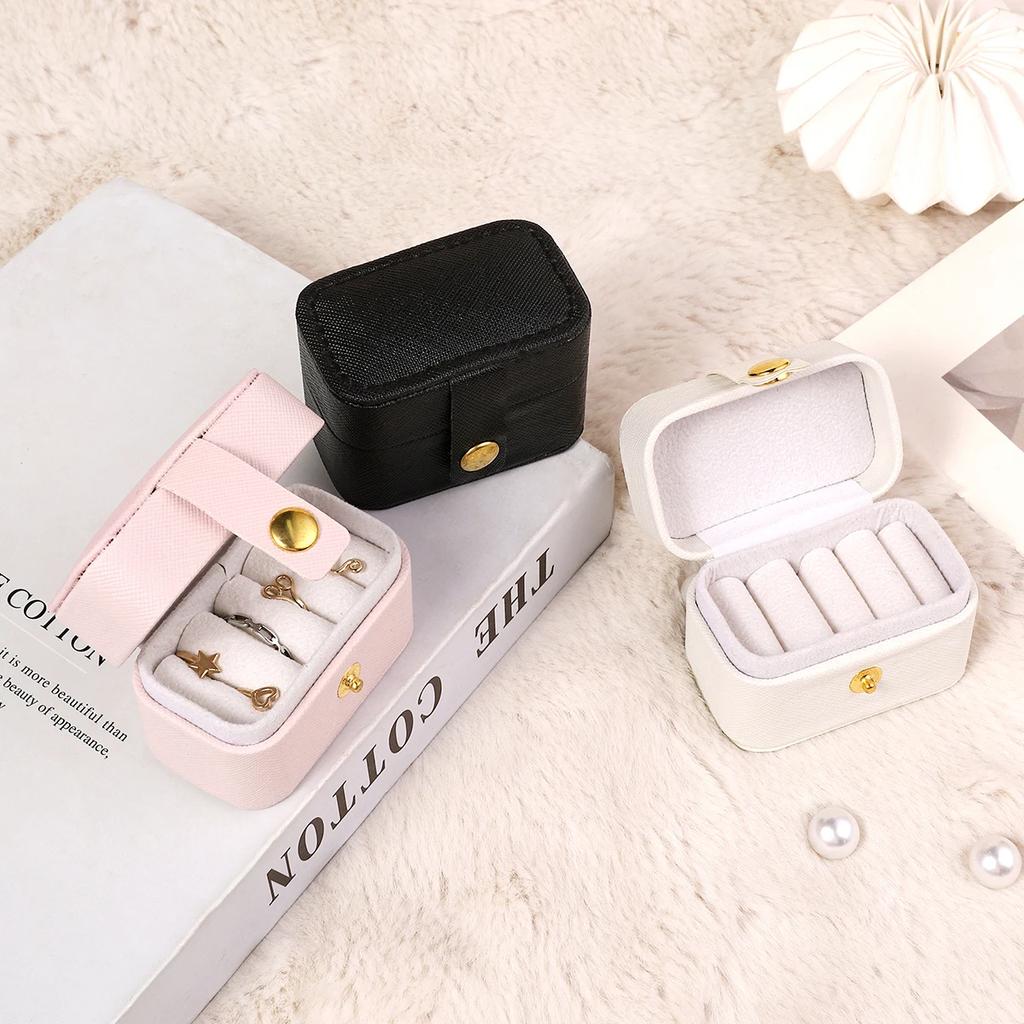 1pc Portable Jewelry Storage Box Travel Organizer Jewelry Case Leather Storage Earrings Necklace Ring Jewelry Organizer Display