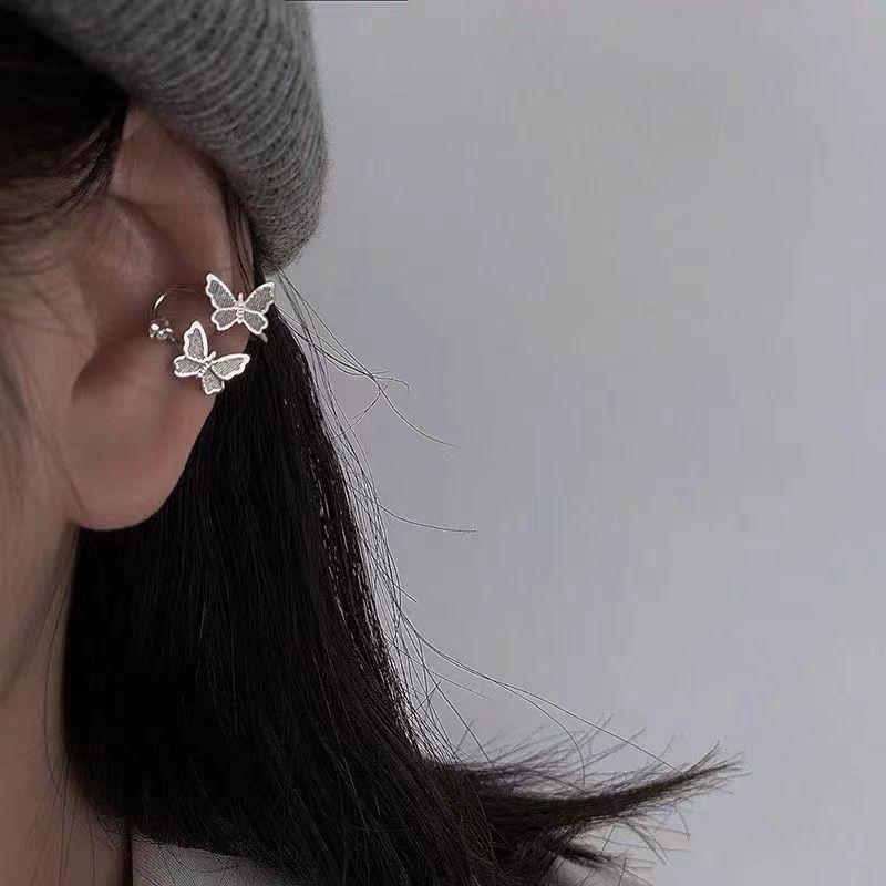 Koreańskie Klipsy na Uszy dla Nieprzekłutych Uszu – Modny Chwost i Perłowy Motylkowy Design dla Kobiet