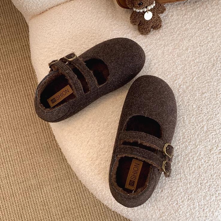 

Temperament light retro small fragrant wind velvet warm flat cotton shoes women s 2025 new winter soft-soled Mary Jane shoes 40 темно-коричневого