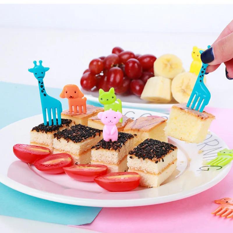 Dyrefrukt Gaffel Matkvalitet Plast Mini tegneserie Barnekake Frukt Tannpirker Bento Lunsj Bento Tilbehør Festdekorasjon