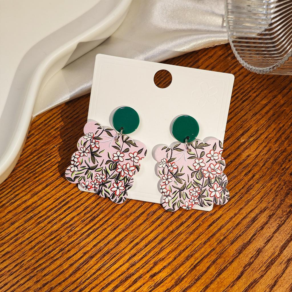 Boho Style Vintage Flower Earrings for Women, Ideal for Beach Vacation