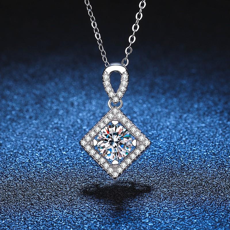 Womens Geometric Square Pendant Necklace D Color Moissanite Platinum Plated 950 1 Carat With Certificate