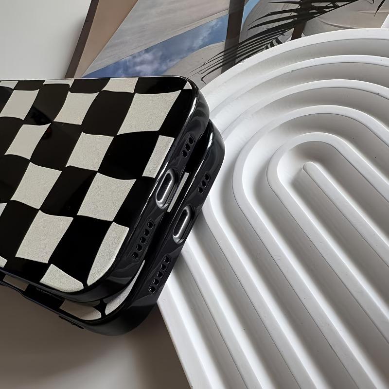 Black and White Checkered Large Hole Jelly Phone Case Suitable for iPhone 17 16 15 14 13 12 11 Pro/Max/Plus Anti Drop
