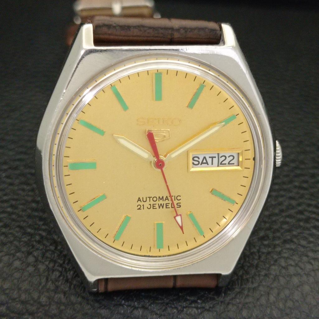 VINTAGE SEIKO 5 AUTOMATIC 6319A JAPAN MENS GOLDEN COLOR DIAL WATCH a701905-5 R207-a701905