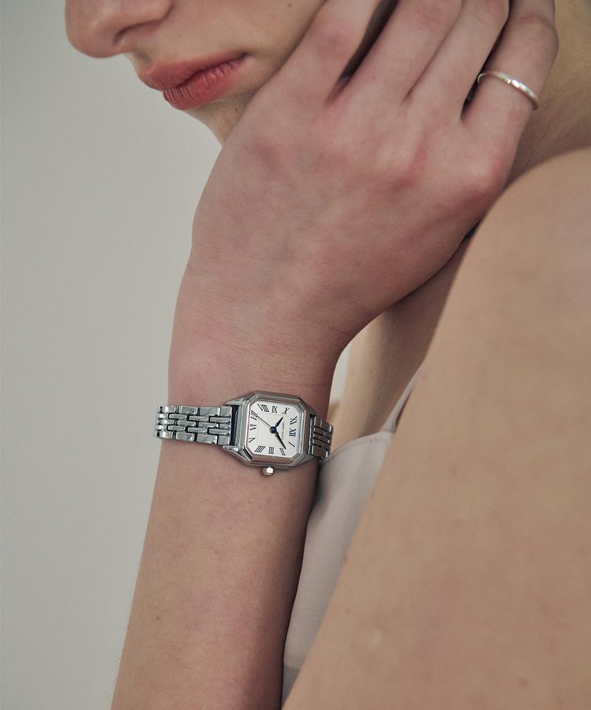 Seinteuseukoteuleondeon Encore Square Watch - Silver / St1100Sss