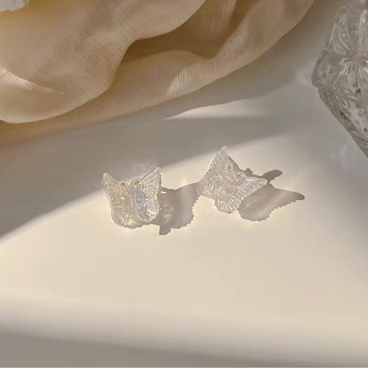 Iridescent Mini Butterfly Hair Claw - Sweet Hair Clip for Girls, Ideal for Bangs and Stylish Japanese & Korean Hair Accessories.
