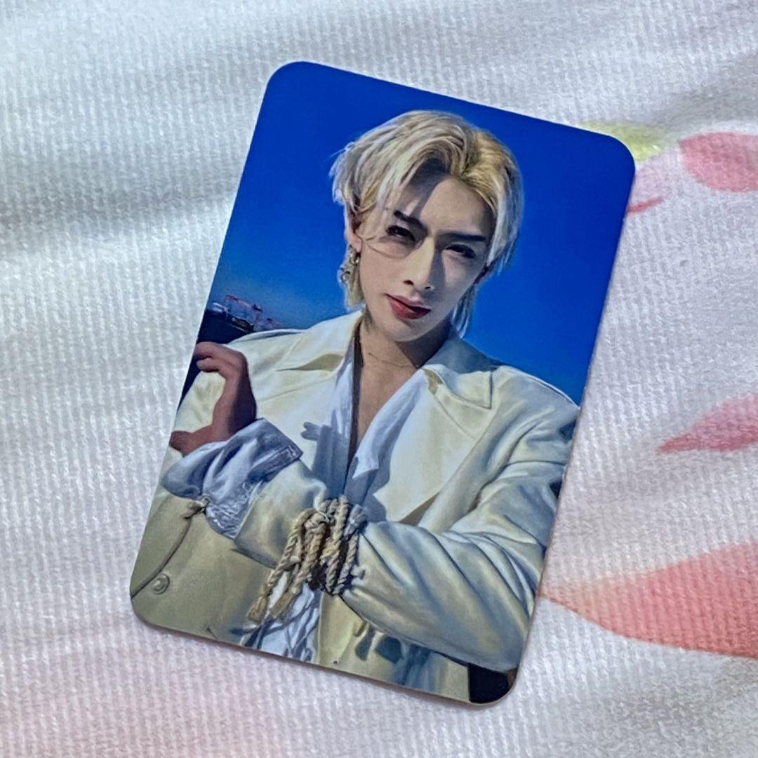 

[USED] ZB1 Ricky Sanok Pre-recorded SWEAT Korean Trading Card