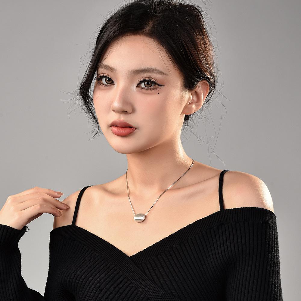 Brushed Silver Simple Fashion Personality Geometric Necklace Femininity Versatile Geometric Collarbone Chain Women
