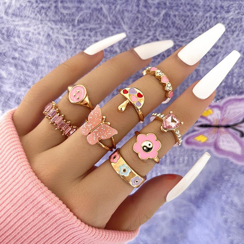 Modyle Copper Color Vintage Acrylic Heart Rings Set For Women Fashion Black Green Color Resin Hand Heart Ring Jewelry Gifts