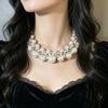 Collana da donna stile corte francese lusso leggero con perle finte, catenina da collo versatile e squisita, disponibile