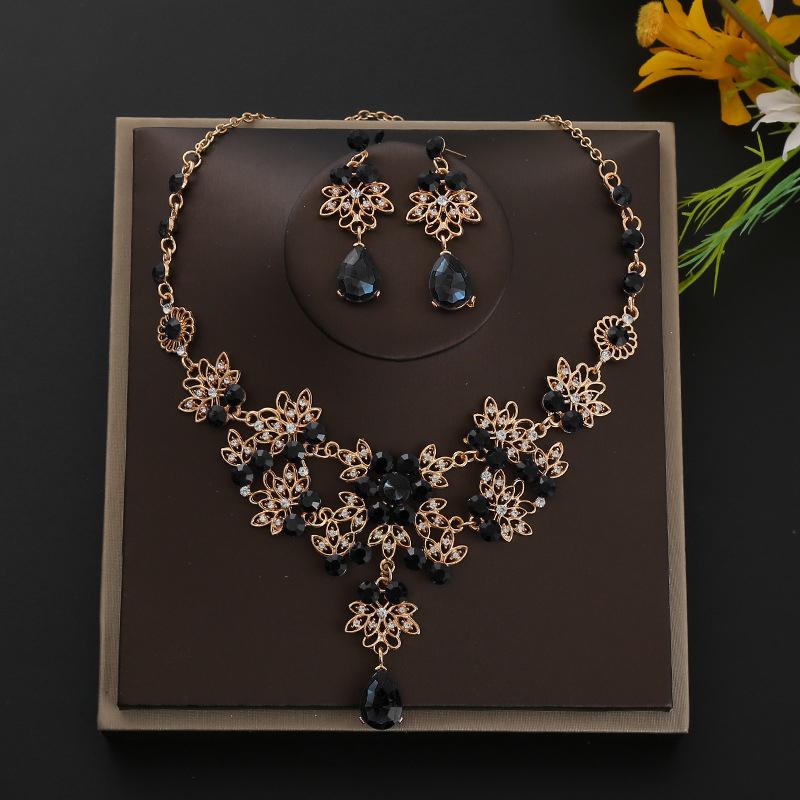 

3 шт. Роскошные свадебные аксессуары Женский цирконовый набор Элегантный кристальный банкетный набор невесты Ожерелье со стразами и серьги чёрный
