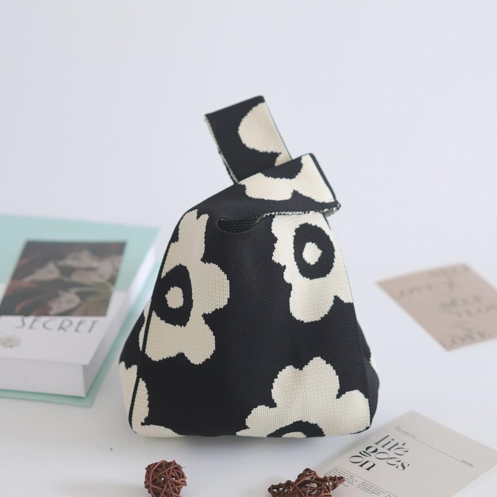 Trendy Knit Bucket Bag For Women Soft And Spacious Tote Bag With Eye-catching Patterns Ideal For Daily Wear And Gifts