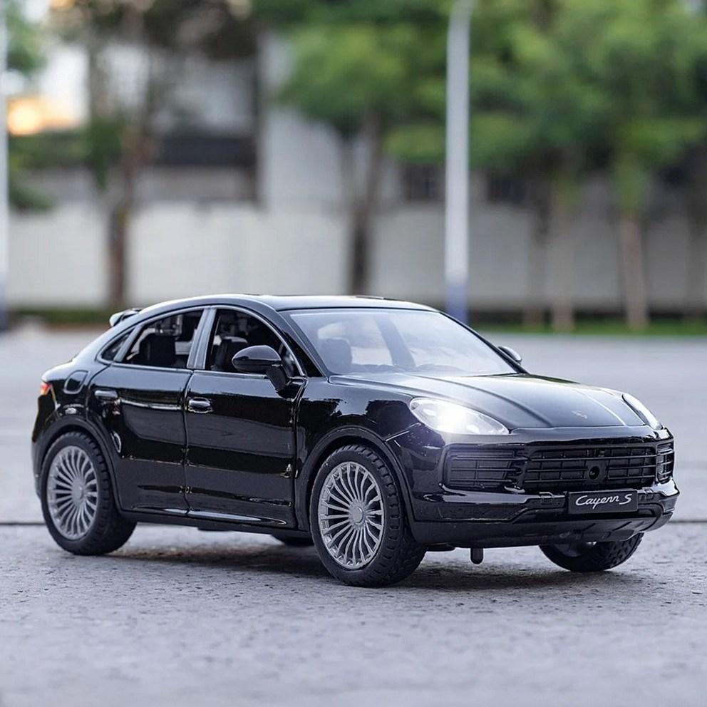 My Car 1:24 Porsche Cayenne S Die-Cast Metal Pull-Back Model Car - White