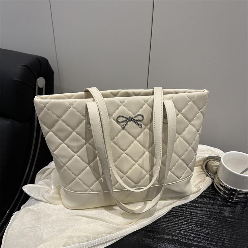 Pu Quilted Tote Bag With Zipper Closure For Casual Streetwear Style