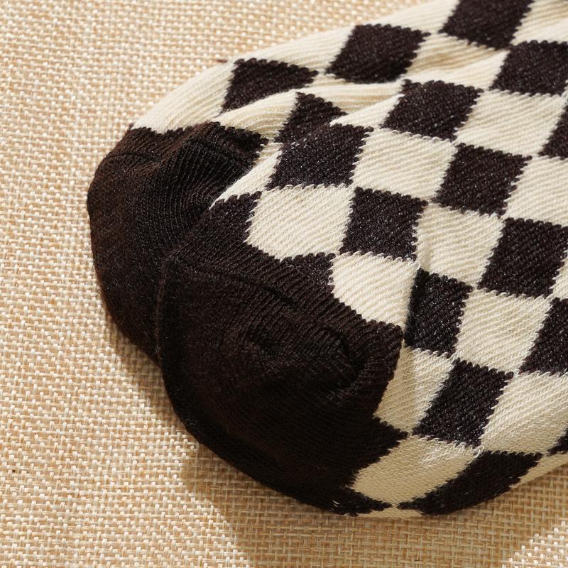 Long Socks for Women Autumn and Winter Mid-tube Women's Socks Sweat-absorbent and Breathable College Style Ins Trendy Socks