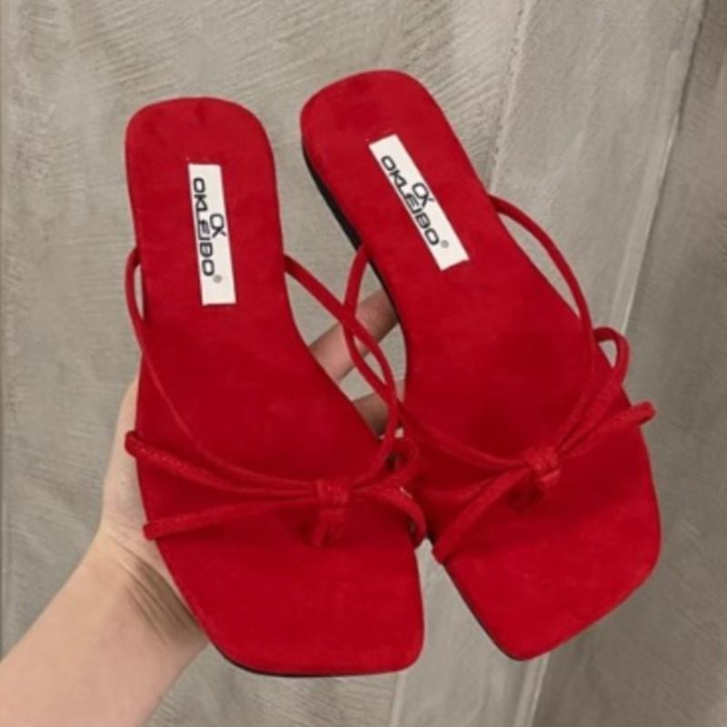 Fashion 2025 Summer New Fairy Tale Inspired Green Flat Thong Sandals for Women Anti-Slip Outdoor Beach Slides Trendy Outdoor Slippers