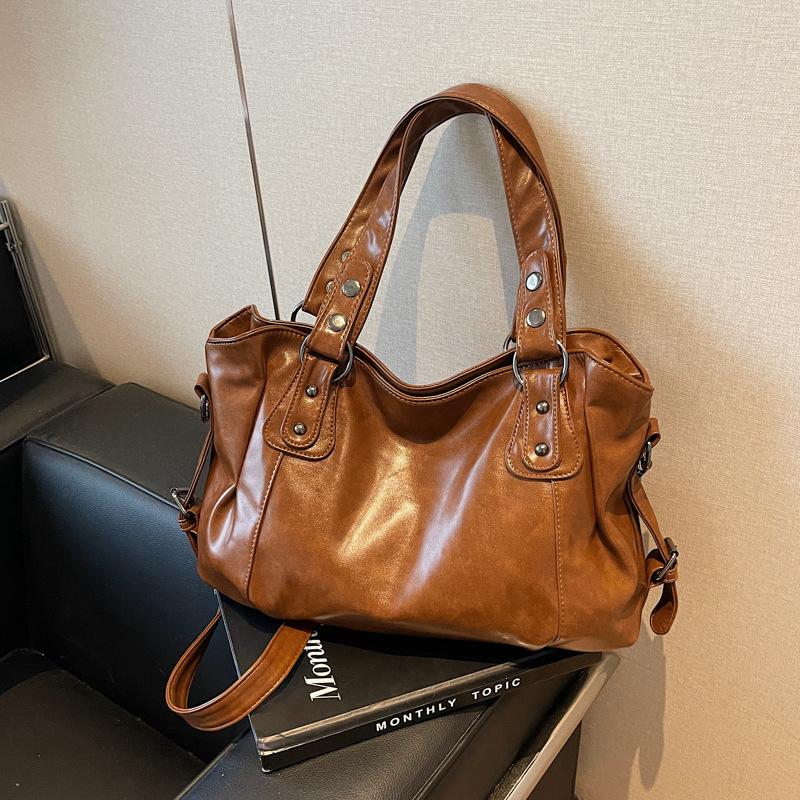 Premium retro large-capacity commuter tote bag women's autumn and winter new versatile shoulder messenger bag