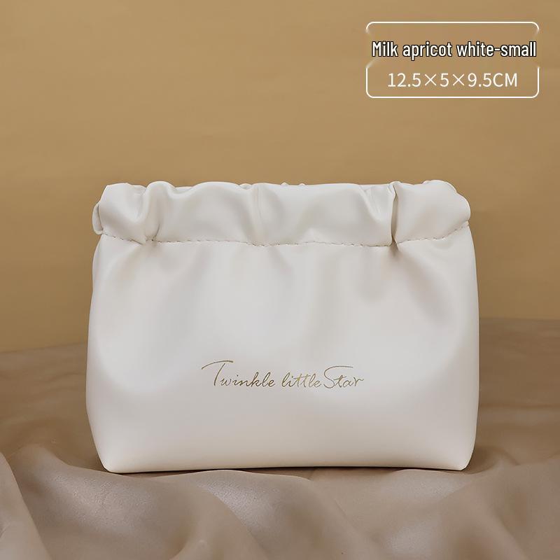 Auto-Closing Waterproof PU Makeup Bag: Women's Pleated Lipstick & Touch-Up Pouch with Snap Closure for Convenient On-the-Go Storage.