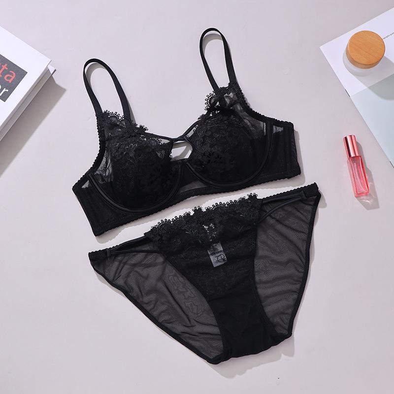 French Embroidered Sexy Lace Bunny Ears Underwear Set Breathable Large Breasts Small Gathered Bra for Women