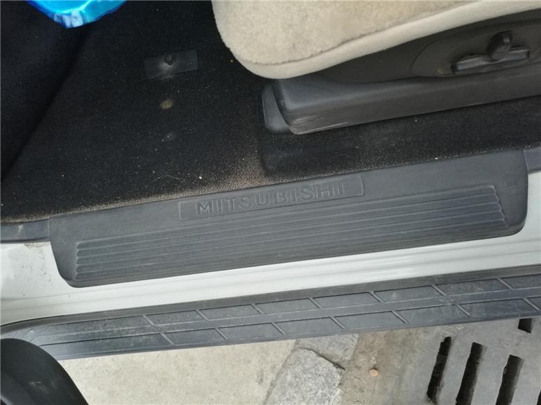 Inner & Outer Sill Strips for 07-18 Mitsubishi Pajero V93/V73/V97 - Welcome Pedal Mod
