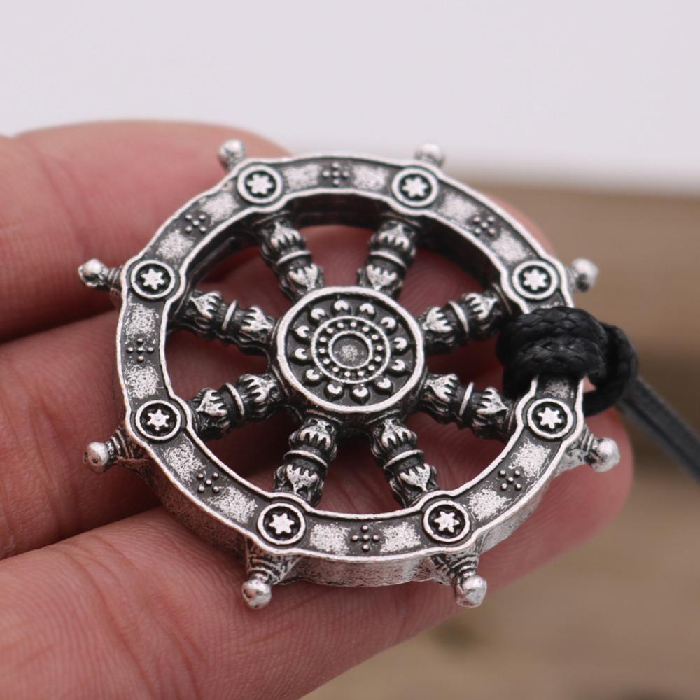 Buddhistisches Dharma-Rad Halskette Spirituelles Amulett für Männer Religiöser Schmuck Samsara Talisman Anhänger Charme