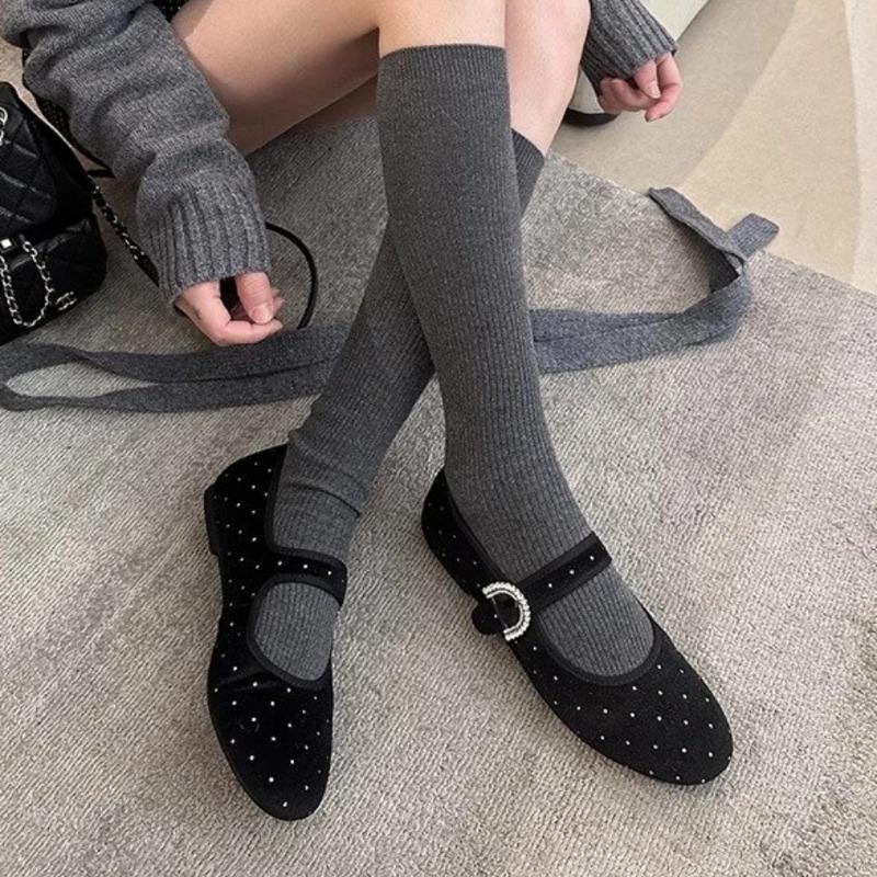 Fashion Soft Bottom Flat Shoes Spring New Round Head Shallow Mouth Flannelette Glitter Word with Anti-slip Wear-resistant Single Shoes