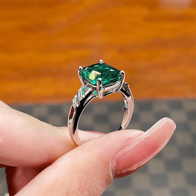 Imitation Emerald Rectangular Ring Women'S Light Luxury Temperament Gold-Plated Colored Treasure Square Greenstone Live Ring