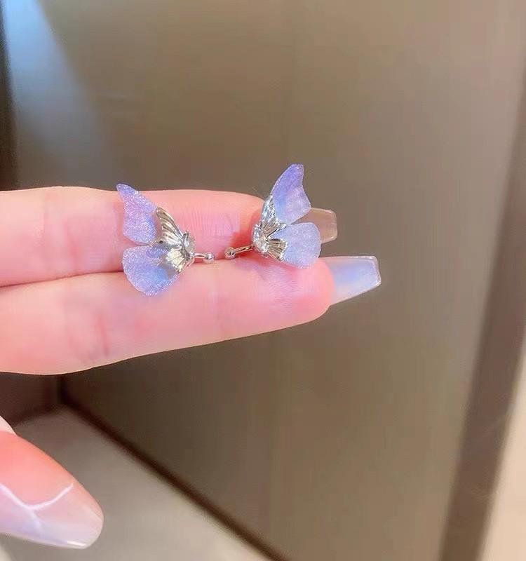 Silver Needle Crystal Butterfly Tassel Earrings with Pearls - Elegant, Nature-Inspired Jewelry for Women.