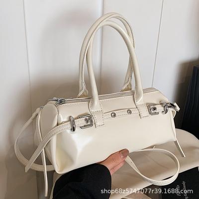Sausage Baguette Bag Women's 2025 New Spring Retro Locomotive Style Hand Pillow Bag Versatile Shoulder Messenger Bag
