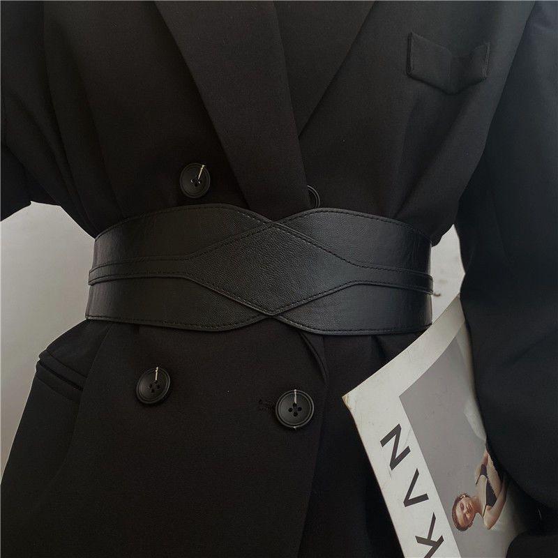 Black Fashionable Youthful Wide Waist Belt For Women Trendy Dress Accessory For Every Occasion
